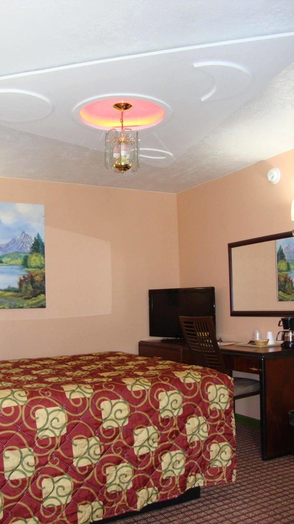 Pinconning Trail Inn Motel Екстер'єр фото